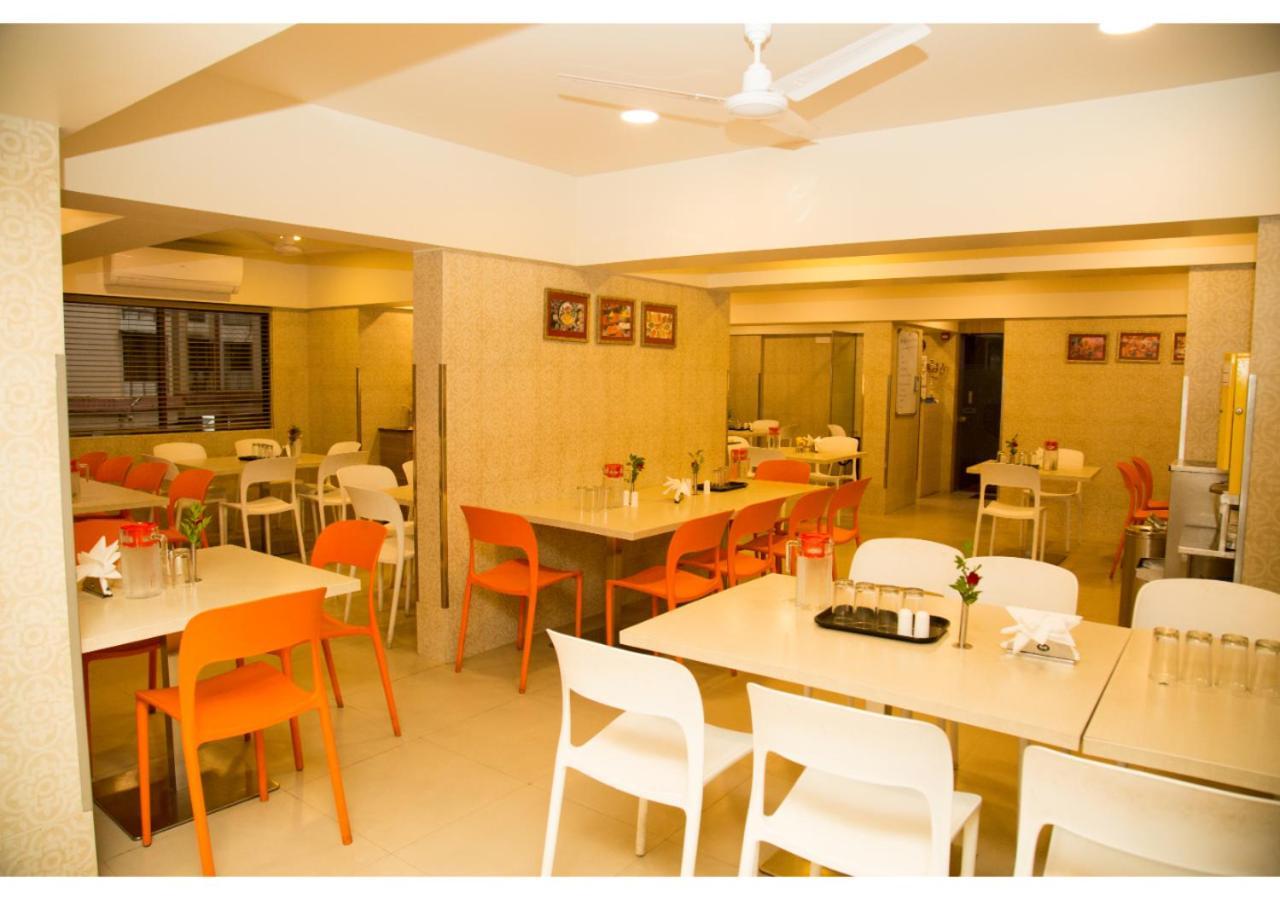 Ashok Deluxe Apartments, Marol Andheri East Mumbai Exterior photo